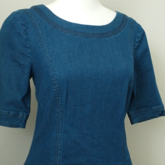 New Boden stretchy denim pleated a-line dress 2 - Picture 3 of 10